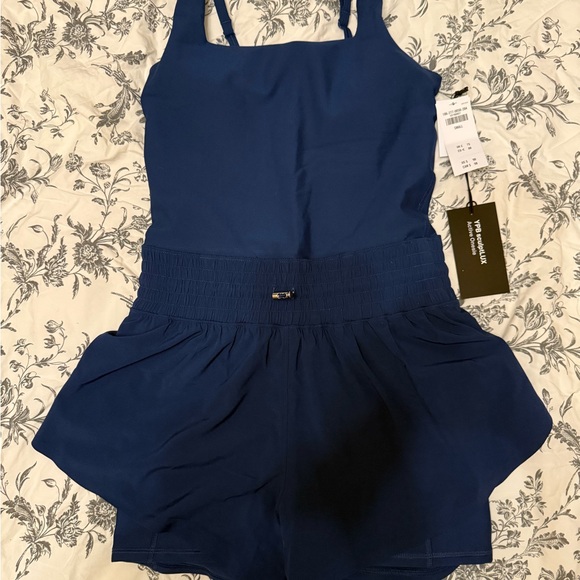 Abercrombie YPB SculptLUX Hybrid Flyaway Onesie - Picture 6 of 9